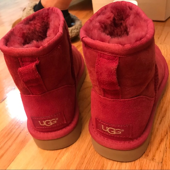 NEW UGG MINI SWAROVSKI CRYSTAL BOOT - Picture 7 of 9